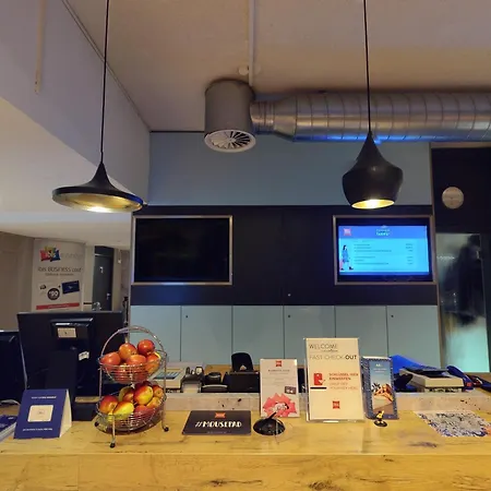 Hotell Ibis Airport Köln