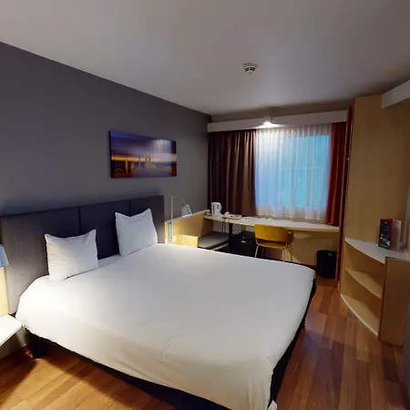Hotell Ibis Airport Köln