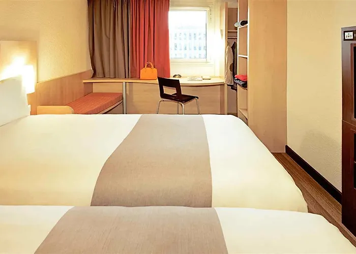 Ibis Airport 3*