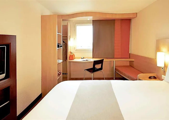 Ibis Airport 3*