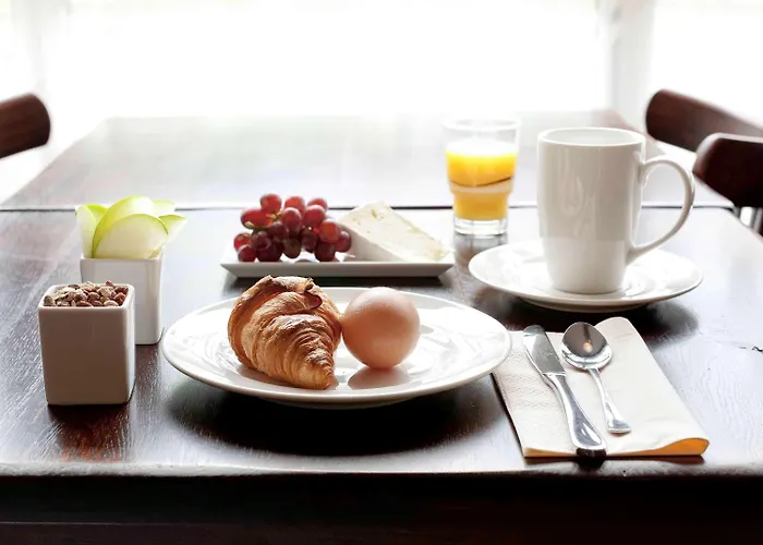 Ibis Airport 3*