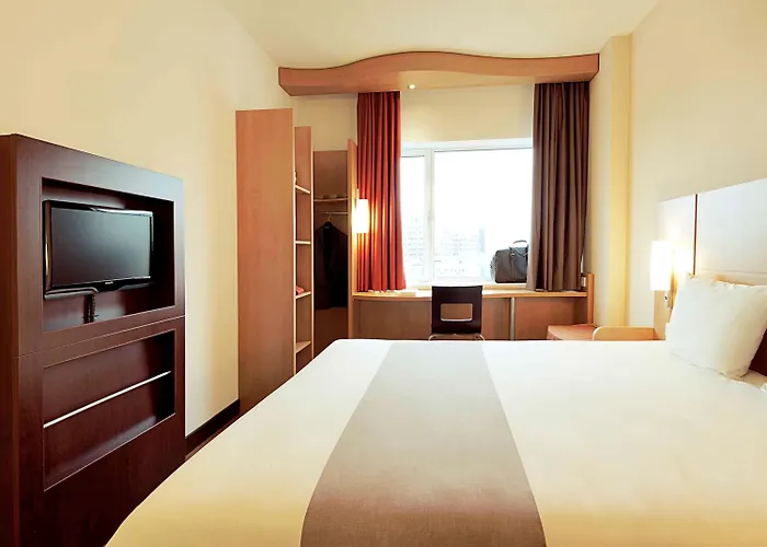 Ibis Airport 3*
