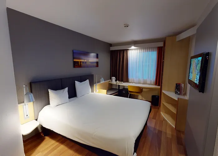 Hotell Ibis Airport Köln