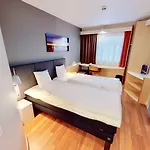 Ibis Airport Hotel 3*