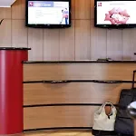 Ibis Airport Colonia