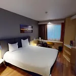 Hotel Ibis Airport Colonia