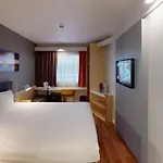 Ibis Airport 3*