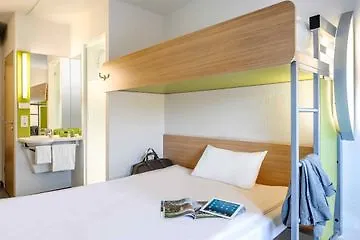 Ibis Airport Hotell