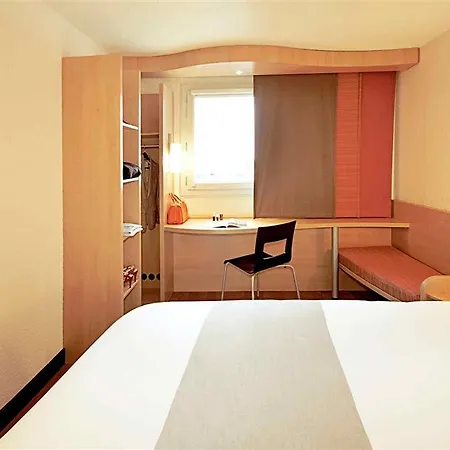 Ibis Airport 3*