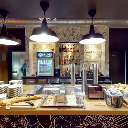 科隆机场宜必思酒店 酒店