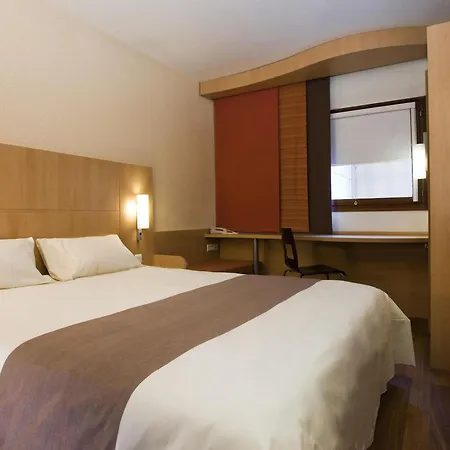 Ibis Airport 3*