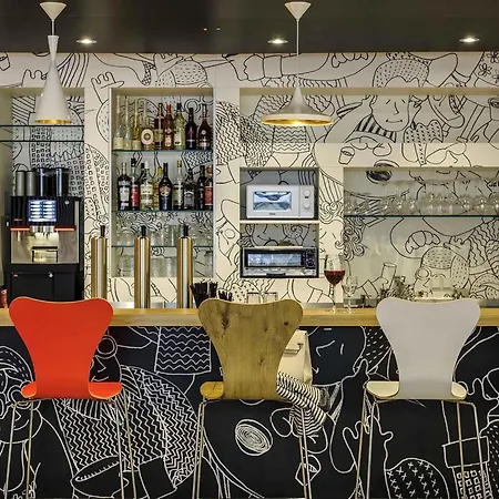 Ibis Airport فندق