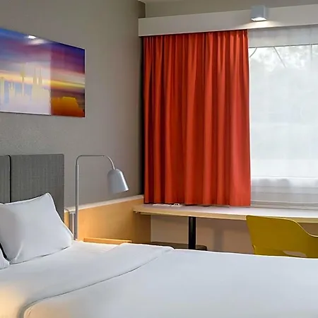 Hotel Ibis Airport Colonia