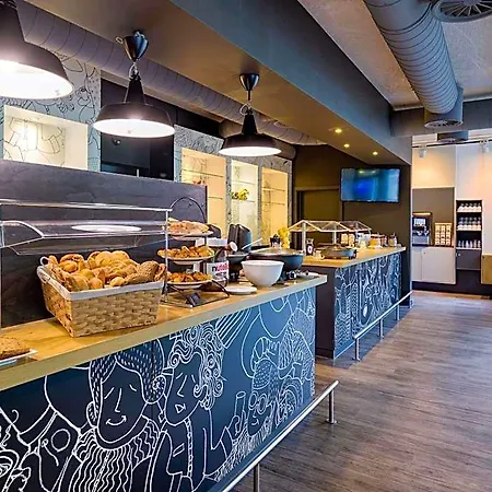 Ibis Airport 3*