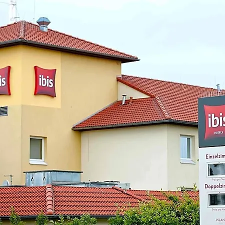 Ibis Airport Hotel 3*