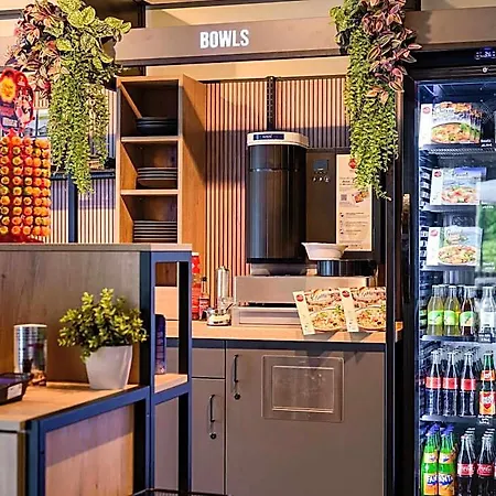 Hotel Ibis Airport