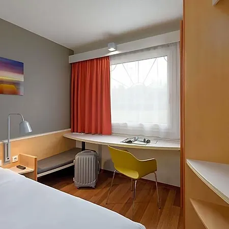 Ibis Airport Hotel