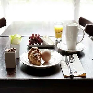 Hotel Ibis Airport