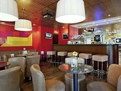 Hotell Ibis Airport 3*