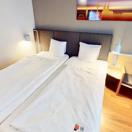 Hotell Ibis Airport Köln