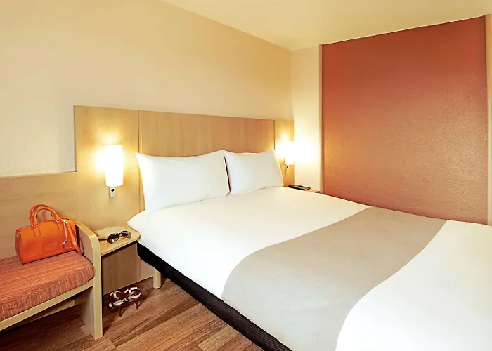 Ibis Airport Szálloda 3*